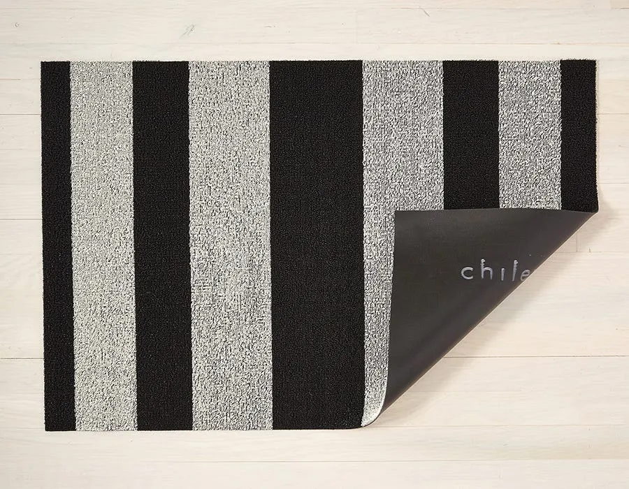 Chilewich Bold Stripe shag floor mats